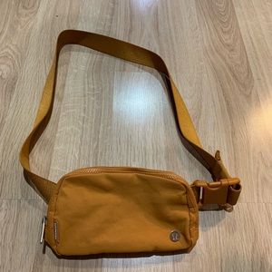 🔆SOLD🔆NWOT Lululemon Everywhere Belt Bag
